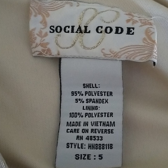 Social Code Champagne Sleeveless Bodycon Dress 5 - Picture 10 of 10